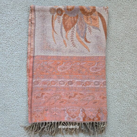 NWOT 100% Wool Jacquard Scarf Coral/Soft Orange - Picture 13 of 14